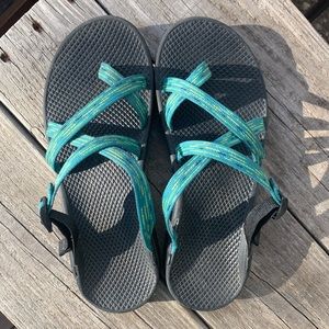 Chaco slip ins sandals